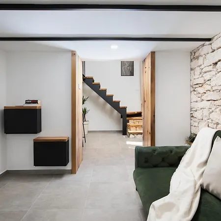 K-apartments *