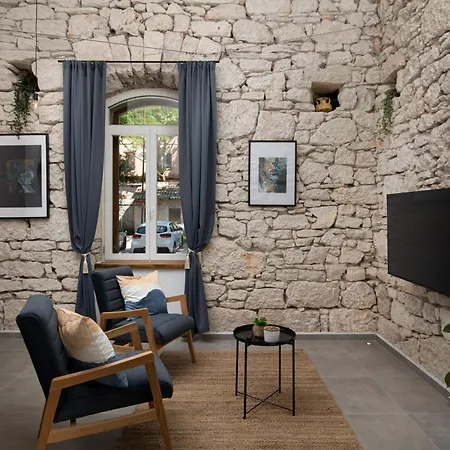 K-apartments Daire Pula